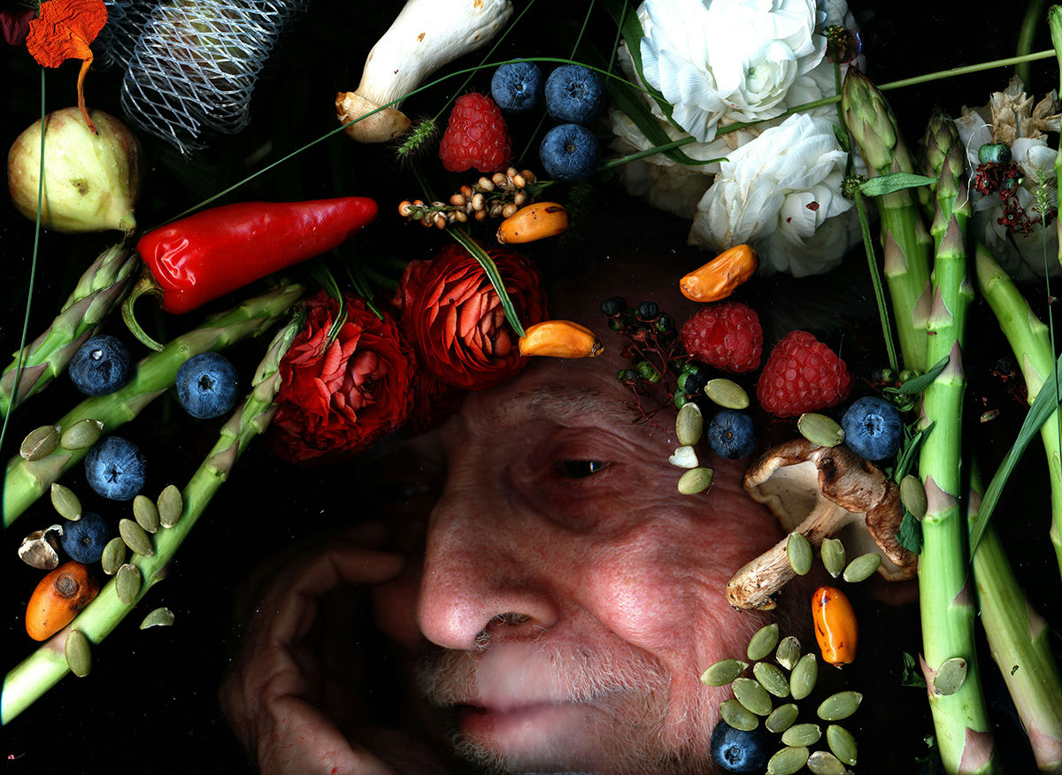 Julian Sevillano meditating (Julian y Vivien Series)