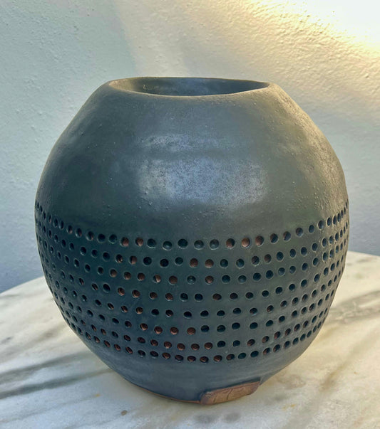 Textured black matte moon jar candle stick